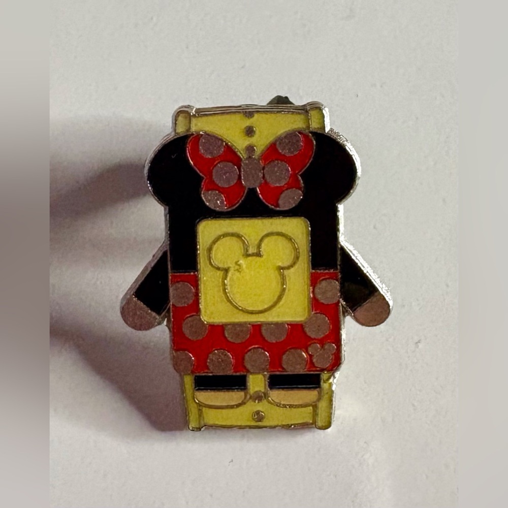 3/$25 Disney Trading Pins Minnie Mouse